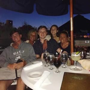 Meet your Posher, Devin